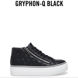 STEVE MADDEN GRYPHON-Q BLACK QUILTED SNEAKER size 9